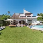 فيلة By The 5 Bedrooms ماربيا
