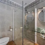 By The 5 Bedrooms * Marbella