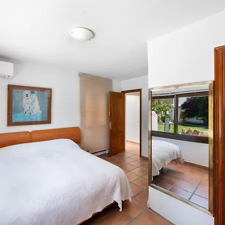 By The 5 Bedrooms