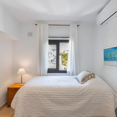 By The 5 Bedrooms *