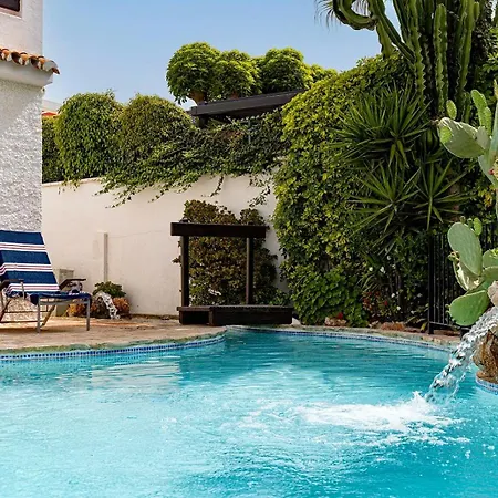 Villa By The 5 Bedrooms Marbella