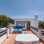 Villa By The 5 Bedrooms