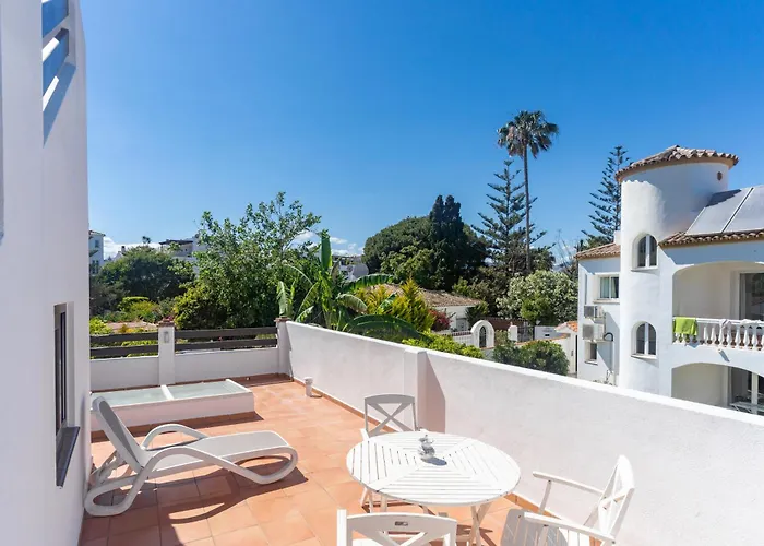 Vila By The 5 Bedrooms *