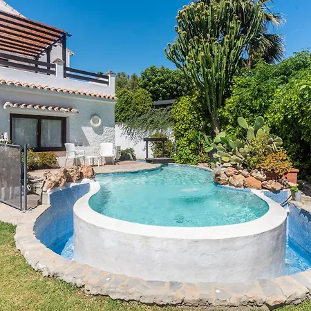 By The 5 Bedrooms Villa