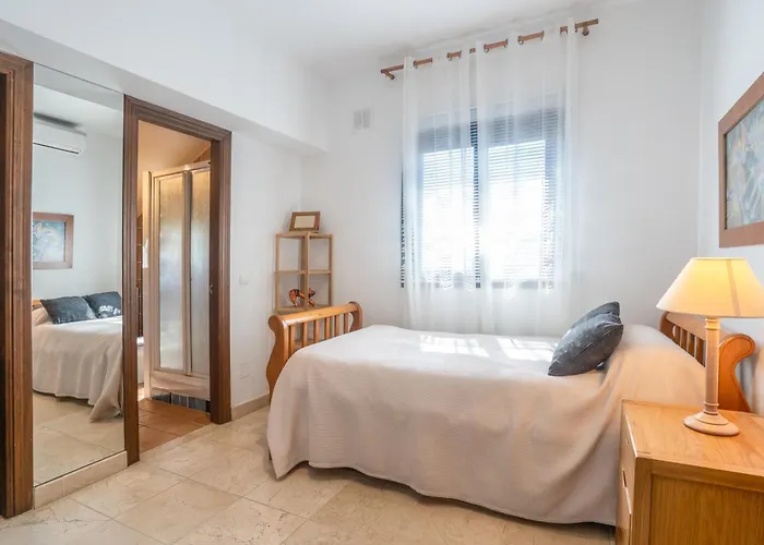 By The 5 Bedrooms Βίλα *